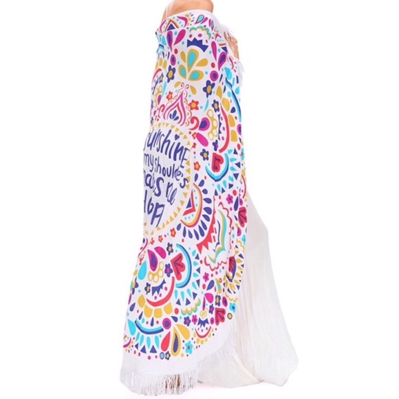 NWT “Sunshine On My Shoulders Makes Me Happy” Round Beach Wrap/Towel - Picture 6 of 9